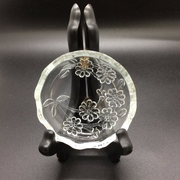 Beautiful Little Floral Glass Dish 3 3/8" - Picture 4 of 5